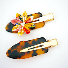 Load image into Gallery viewer, 2pcs bekko base hair clip, hair accessory, handmade