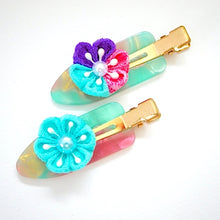 Load image into Gallery viewer, 2pcs Tumami-zaiku flower hair clip, hair accessory, handmade from Japan