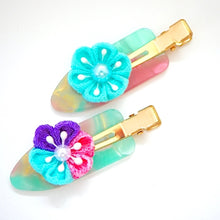 Load image into Gallery viewer, 2pcs Tumami-zaiku flower hair clip, hair accessory, handmade from Japan