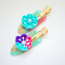 Load image into Gallery viewer, 2pcs Tumami-zaiku flower hair clip, hair accessory, handmade from Japan