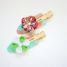 Load image into Gallery viewer, 2pcs Tumami-zaiku flower hair clip, hair accessory, Japan handmade