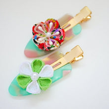 Load image into Gallery viewer, 2pcs Tumami-zaiku flower hair clip, hair accessory, Japan handmade