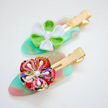 Load image into Gallery viewer, 2pcs Tumami-zaiku flower hair clip, hair accessory, Japan handmade