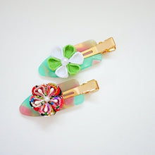 Load image into Gallery viewer, 2pcs Tumami-zaiku flower hair clip, hair accessory, Japan handmade