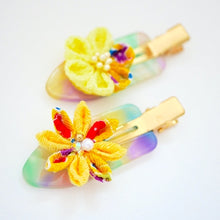 Load image into Gallery viewer, 2pcs yellow flower hair clip, hair accessory, Japan handmade